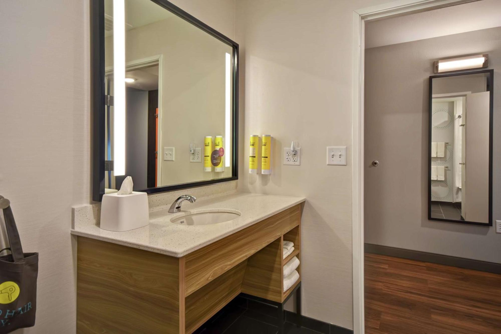 Tru By Hilton Denver South Park Meadows, Co Hotel Lone Tree